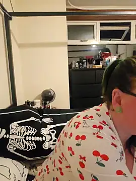 Bunny Cummings online show from September 14, 2025, 10:20 pm