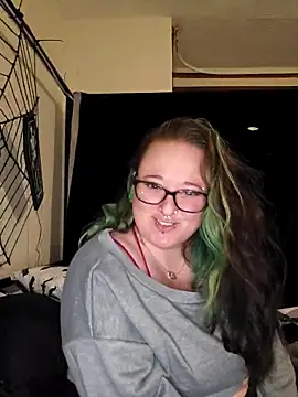 Bunny Cummings online show from September 28, 2025, 10:04 pm