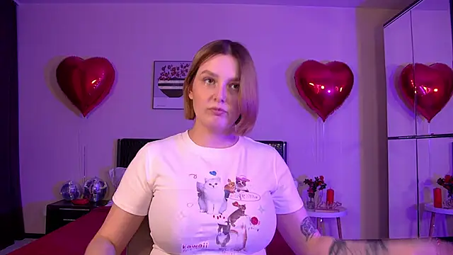 DianeMills online show from February 19, 2025, 7:05 pm