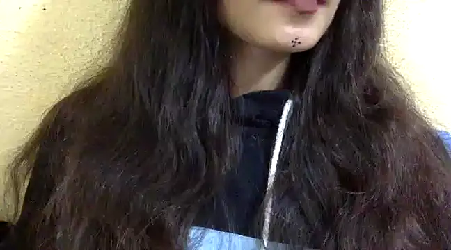 krati74 online show from January 21, 2025, 11:35 am