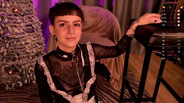 MichaellaMoon online show from January 5, 2025, 12:52 am