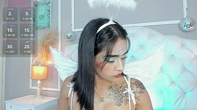 serena jeyms online show from October 31, 2025, 8:32 pm