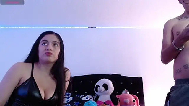 Snapshot of Bonny_Bonss chatting on April 8, 2026, 8:20 pm Bonny Bonss online show from April 8, 2026, 8:20 pm