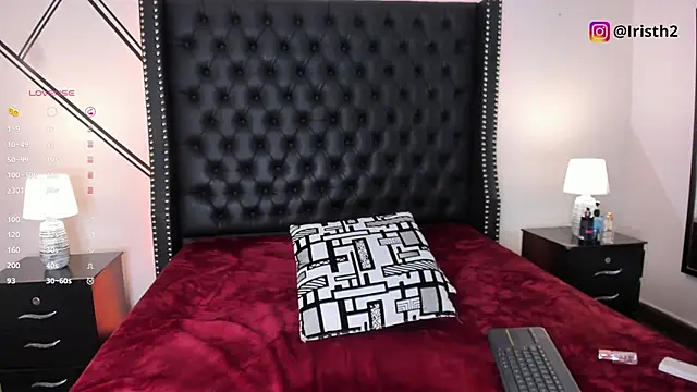 Iris Thompson  online show from February 25, 2025, 12:47 am