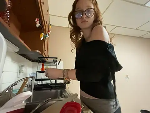 gingerbabe18 online show from May 10, 2026, 1:00 am