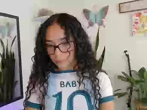 Snapshot of lali2gab chatting on April 10, 2026, 9:30 pm lali2gab online show from April 10, 2026, 9:30 pm