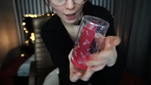 Sasha Exclusive online show from January 2, 2025, 3:19 pm