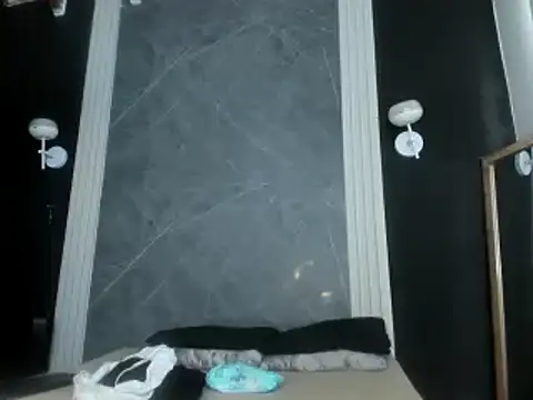 YummyDuooo online show from January 17, 2025, 8:55 pm