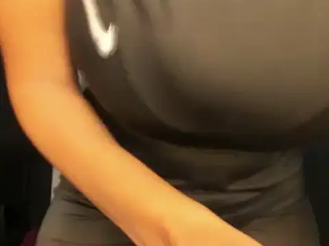 YummyDuooo online show from January 21, 2025, 12:07 pm