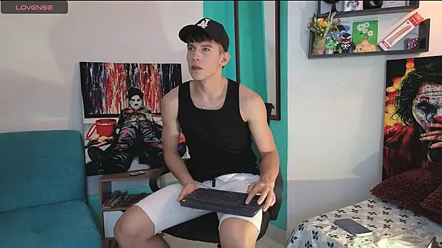 flowers18 online show from March 16, 2026, 10:36 pm