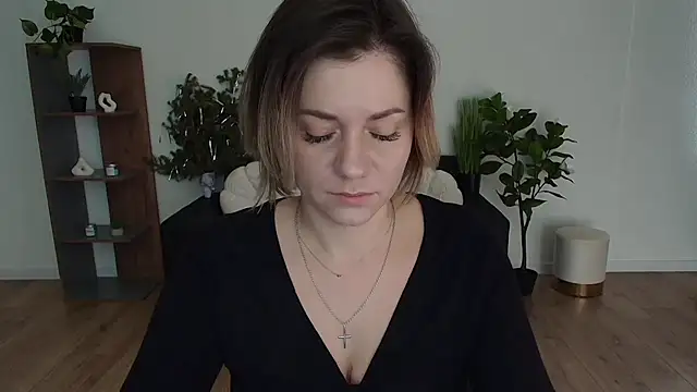 MariaSttone online show from January 17, 2025, 9:06 am