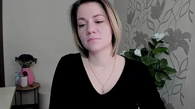 MariaSttone online show from February 19, 2025, 11:49 am