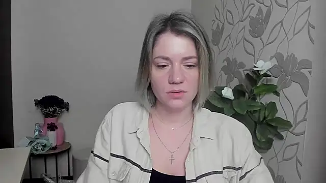 MariaSttone online show from March 13, 2025, 7:28 pm