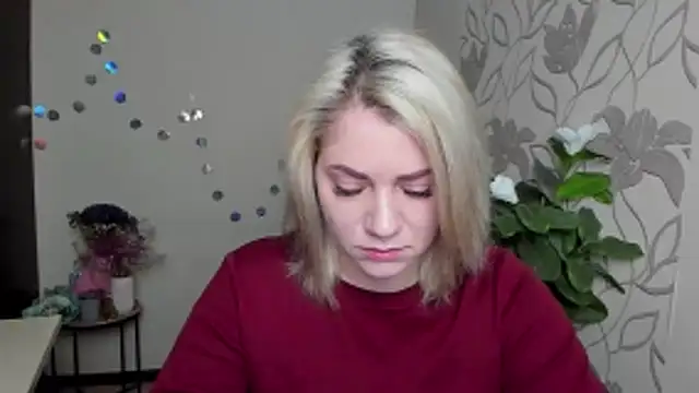 MariaSttone online show from December 21, 2025, 12:12 pm