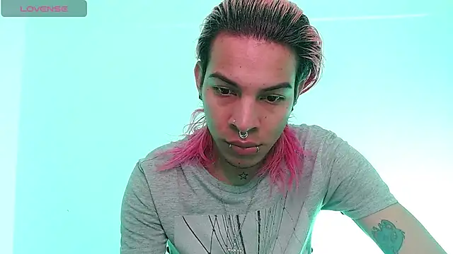 Jace Quinn online show from December 4, 2024, 6:28 pm