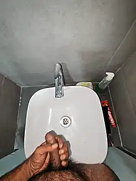 Snapshot of rahulGJ03 chatting on January 17, 2025, 10:12 pm rahulGJ03 online show from January 17, 2025, 10:12 pm