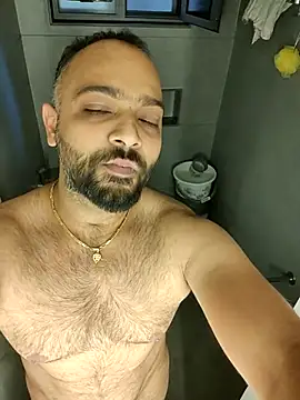 Snapshot of rahulGJ03 chatting on March 7, 2025, 1:53 am rahulGJ03 online show from March 7, 2025, 1:53 am