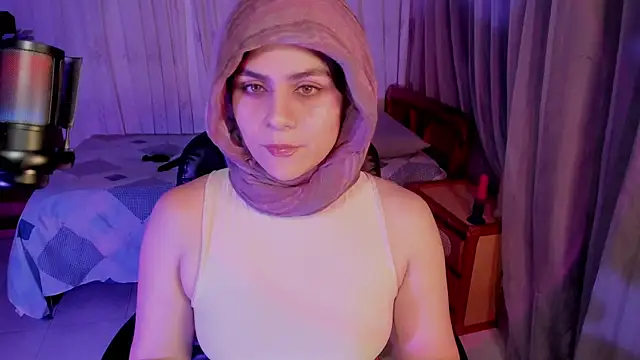 Snapshot of isabelacooperr chatting on May 22, 2026, 4:08 am isabelacooperr online show from May 22, 2026, 4:08 am