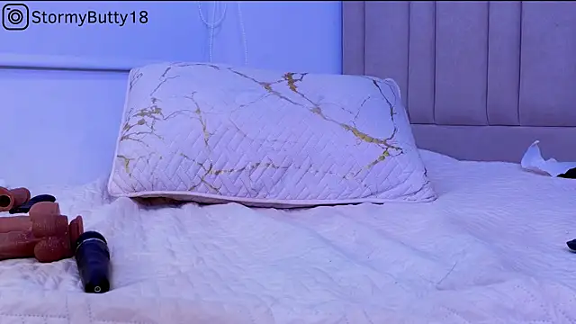 StormyButty18 online show from March 1, 2025, 8:45 am