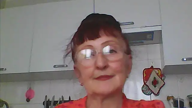 Snapshot of TanyaSweet634 chatting on May 26, 2026, 5:14 am TanyaSweet634 online show from May 26, 2026, 5:14 am
