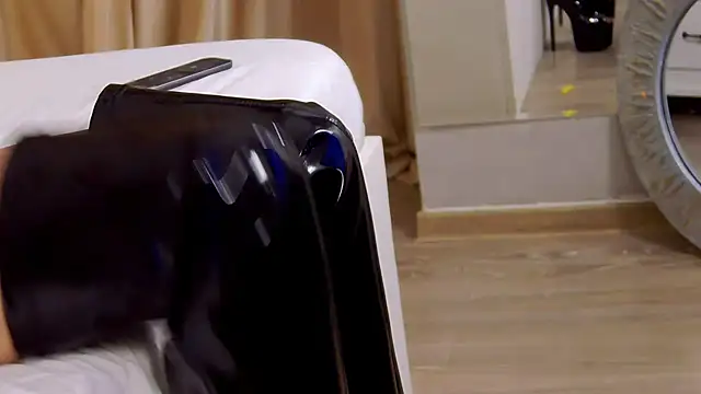 FeetVibe online show from February 15, 2025, 9:38 am