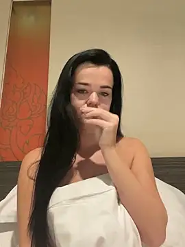 Snapshot of English-Chloe96 chatting on February 13, 2026, 6:42 am English-Chloe96 online show from February 13, 2026, 6:42 am