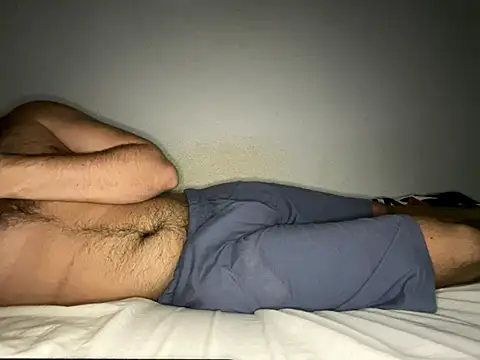 little2026 online show from September 21, 2025, 9:49 pm