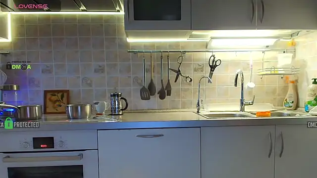 MilfeaN online show from October 6, 2025, 6:22 am