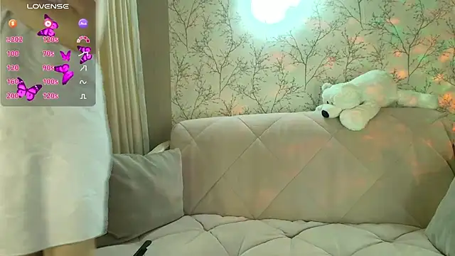 MilfeaN online show from March 24, 2026, 6:35 pm