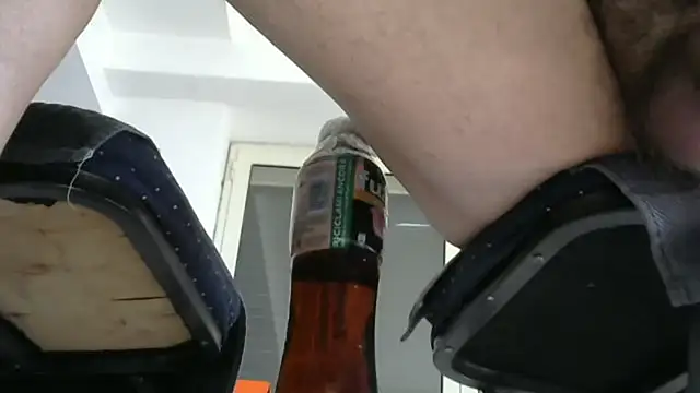 Snapshot of alkro63 chatting on December 2, 2024, 10:39 am alkro63 online show from December 2, 2024, 10:39 am