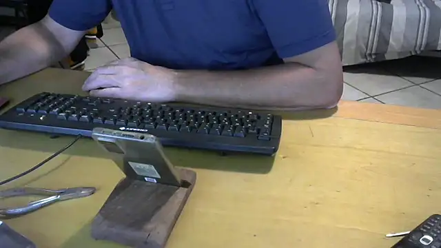 Snapshot of alkro63 chatting on October 23, 2025, 6:17 pm alkro63 online show from October 23, 2025, 6:17 pm