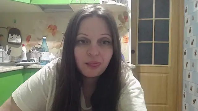 Snapshot of CatMelissa chatting on April 17, 2026, 9:40 pm CatMelissa online show from April 17, 2026, 9:40 pm