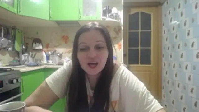 Snapshot of CatMelissa chatting on April 22, 2026, 10:11 pm CatMelissa online show from April 22, 2026, 10:11 pm