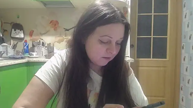 Snapshot of CatMelissa chatting on April 29, 2026, 9:43 pm CatMelissa online show from April 29, 2026, 9:43 pm