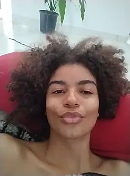 Snapshot of Emanuelle_manu chatting on December 10, 2024, 11:00 am Emanuelle manu online show from December 10, 2024, 11:00 am