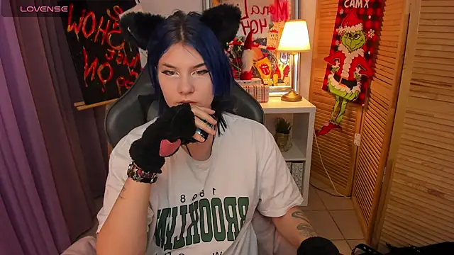 Snapshot of mekurisu chatting on December 17, 2024, 1:18 am mekurisu online show from December 17, 2024, 1:18 am