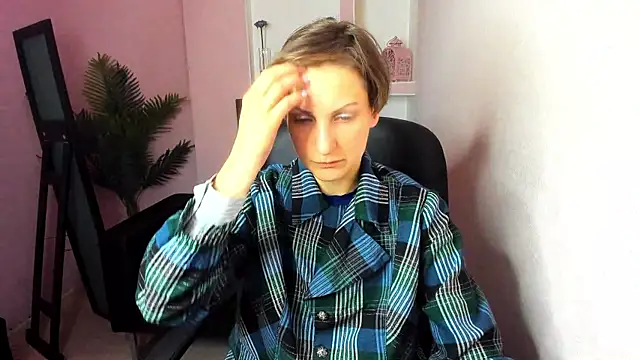 AuroraScript online show from March 20, 2025, 6:20 pm