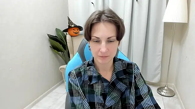 AuroraScript online show from October 27, 2025, 3:27 pm