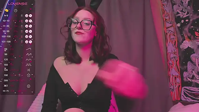 Snapshot of kissthasky chatting on November 30, 2025, 7:40 pm kissthasky online show from November 30, 2025, 7:40 pm