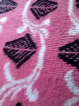 Snapshot of saloni19881 chatting on December 1, 2025, 4:39 am saloni19881 online show from December 1, 2025, 4:39 am