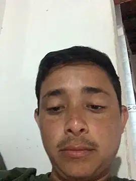 isacalejandroo online show from February 6, 2025, 10:00 pm