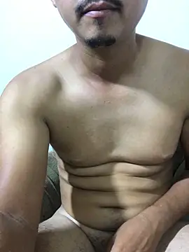 isacalejandroo online show from February 25, 2026, 5:17 am