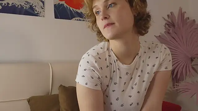 tiffannyjons online show from December 27, 2024, 5:16 pm