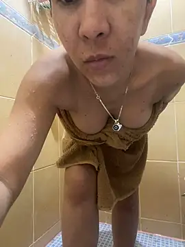 johaminie online show from January 5, 2025, 9:36 pm