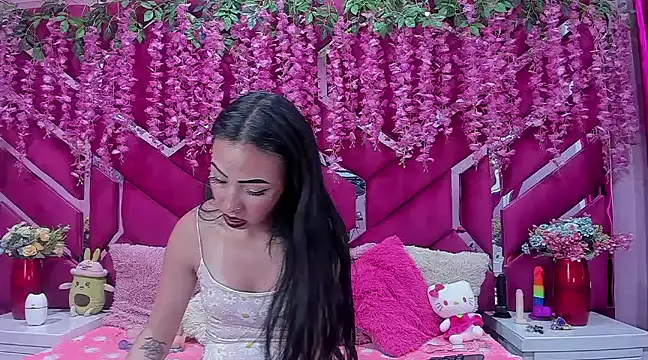 nathalia pink online show from January 7, 2025, 11:35 pm