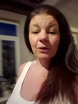 Snapshot of 420Curvybabe chatting on January 24, 2025, 7:19 am 420Curvybabe online show from January 24, 2025, 7:19 am