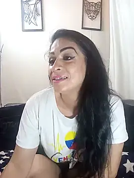 Snapshot of Rosy_sexxx chatting on June 27, 2026, 12:37 am Rosy sexxx online show from June 27, 2026, 12:37 am