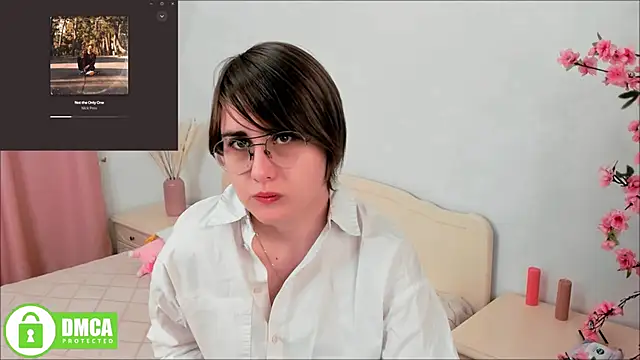 Funny bunnyy online show from December 19, 2024, 9:06 pm