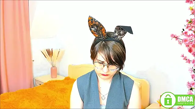 Funny bunnyy online show from December 22, 2024, 9:20 pm