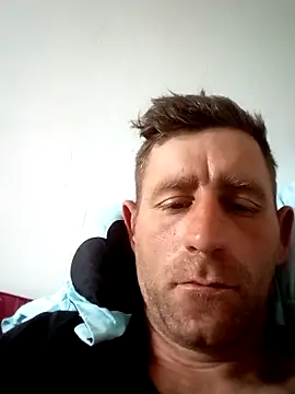 benalexa1992 online show from April 25, 2026, 1:03 pm
